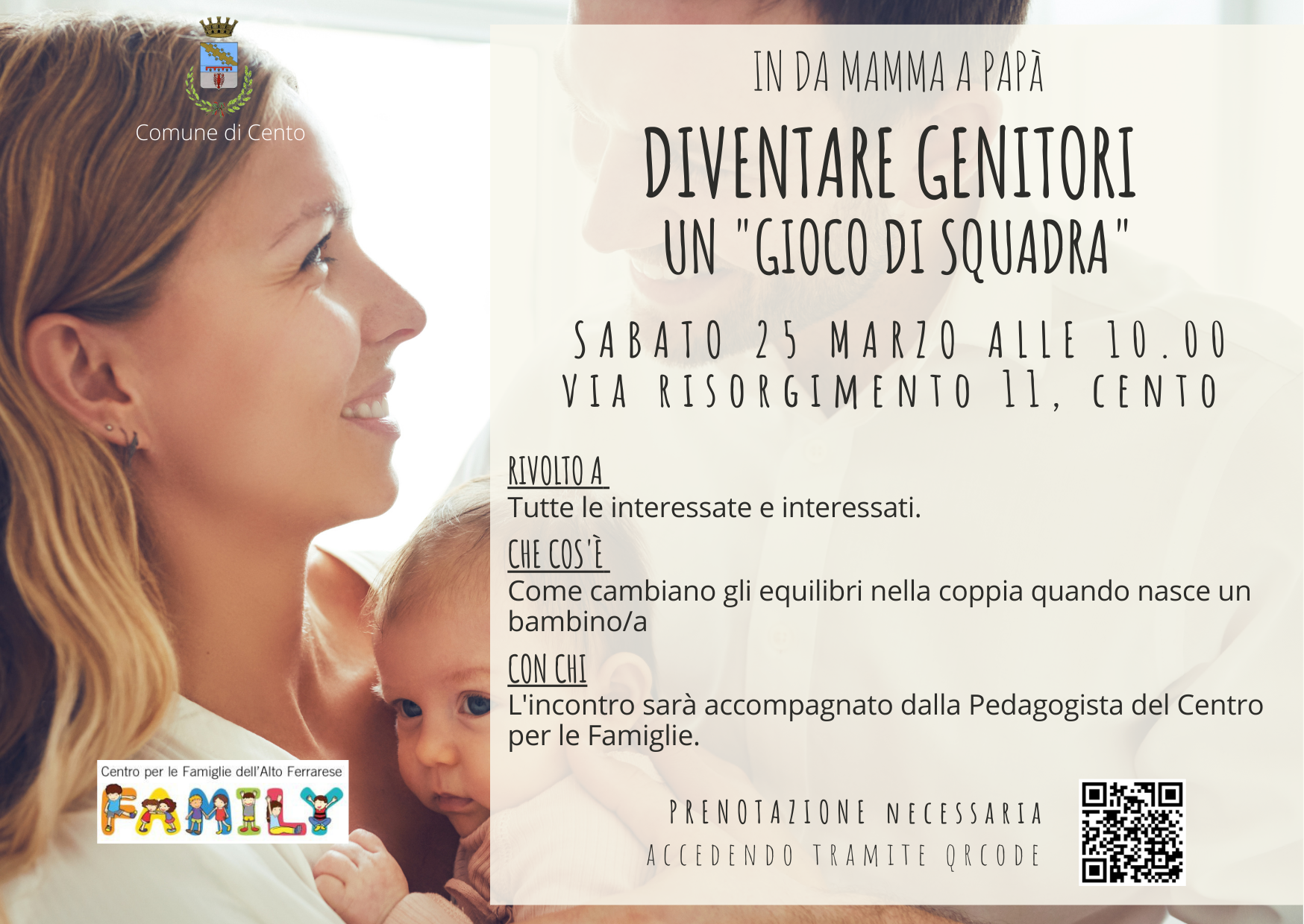 cartolina invito con fotografia colori mamma e bambino in braccio con vicino papà 