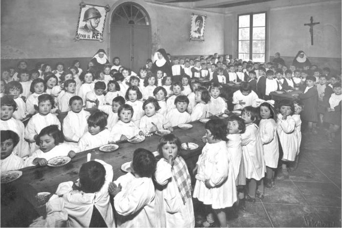 fotografia alunni asilo Giordani fino '800