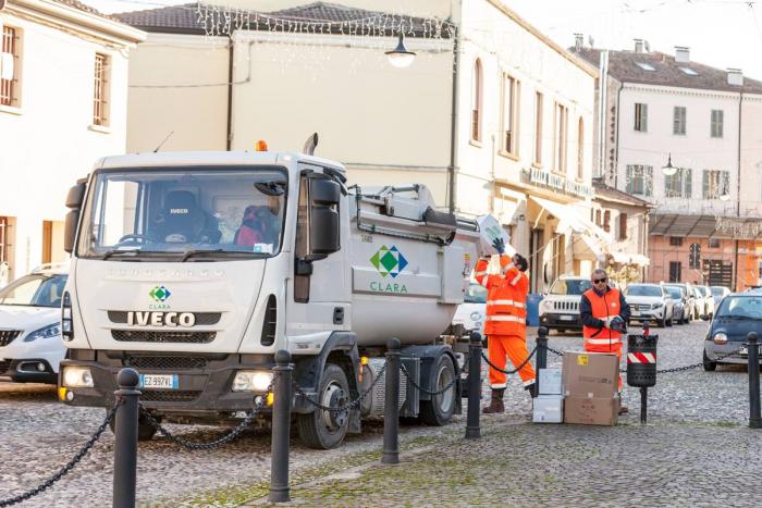fotografia raccolta rifiuti di Clara