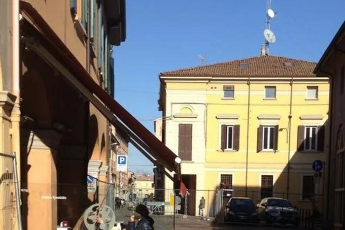dehors via Cremonino Cento