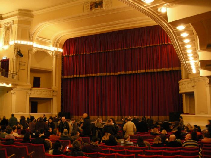 spettacolo teatrale