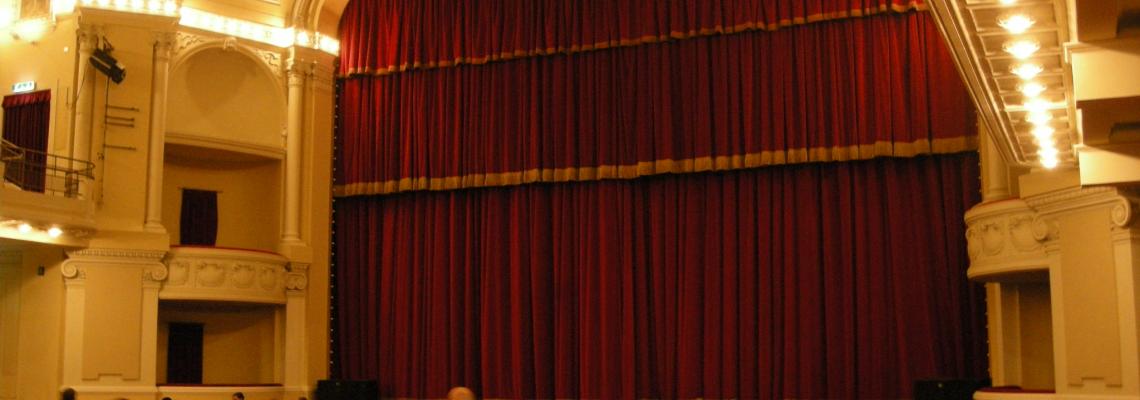 spettacolo teatrale
